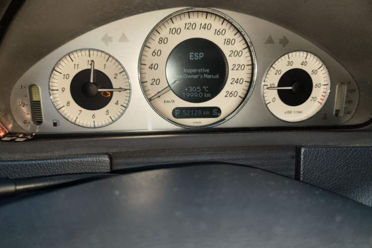 Used Mercedes-Benz CLK-Class 2006 CLK 200K two-door coupe