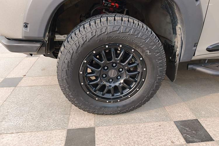 Used SAIC MAXUS T90 2022 2.0T Diesel Automatic 4x4 SAIC Bull—Demon Standard Cab