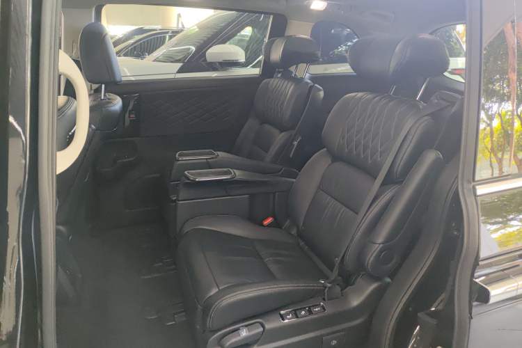 Used Honda Elysion 2019 2.0L Hybrid Luxury Edition