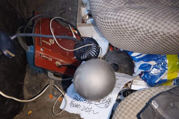 Used Iveco Daily 2020 2.5T A35 Passenger Van Single-Tire Mid-Roof Design 5-9 Seats China VI Emission Standard
