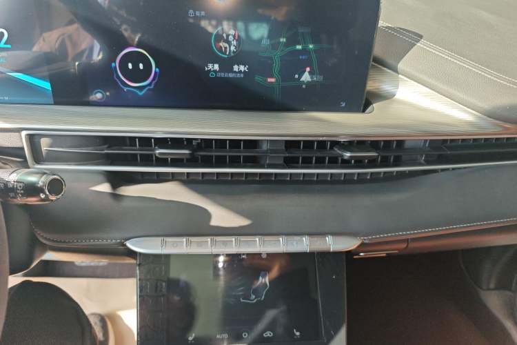 Used Chery Tiggo 8 PLUS 2022 Kunpeng Edition 390TGDI DCT Luxury Version
