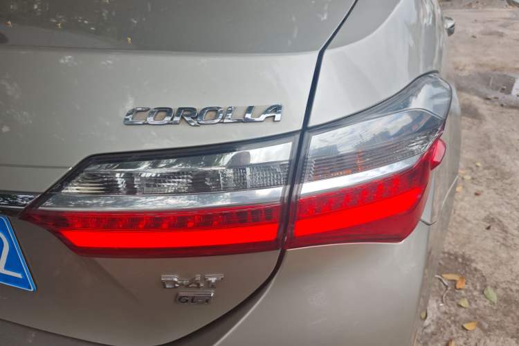 Used Toyota Corolla 2017 Revised Version 1.2T S-CVT GL-i Leather Edition Right Rear Taillight