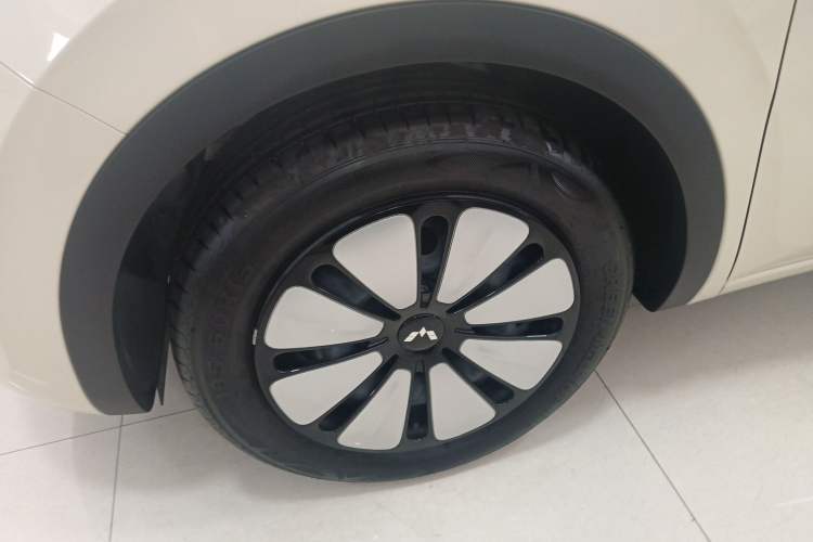 Used Wuling Bingo 2025 333 km Lingxi Connected Version
