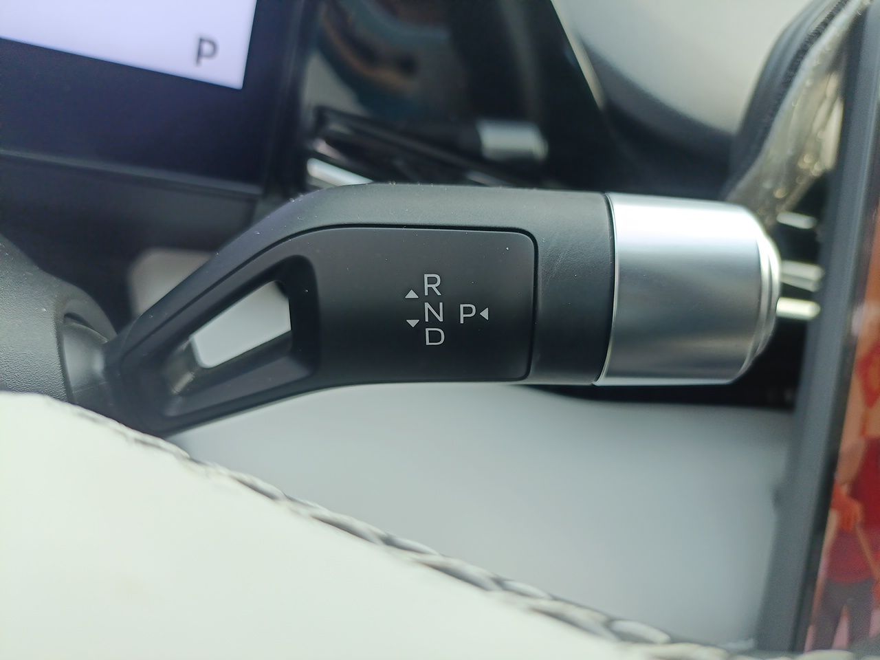 Geely Galaxy L6 2023 125km MAX — снимка 11