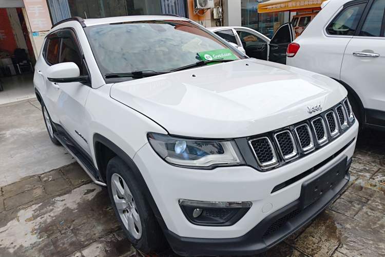 Used Jeep Compass 2017 200T Automatic Family Edition Front Right 45 Deg