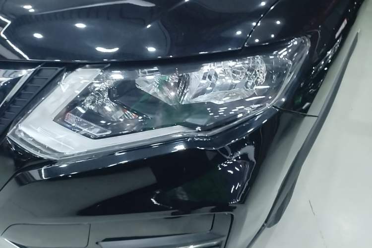 Used Nissan X-Trail 2017 2.0L CVT Comfort Edition 2WD Left Front Headlight