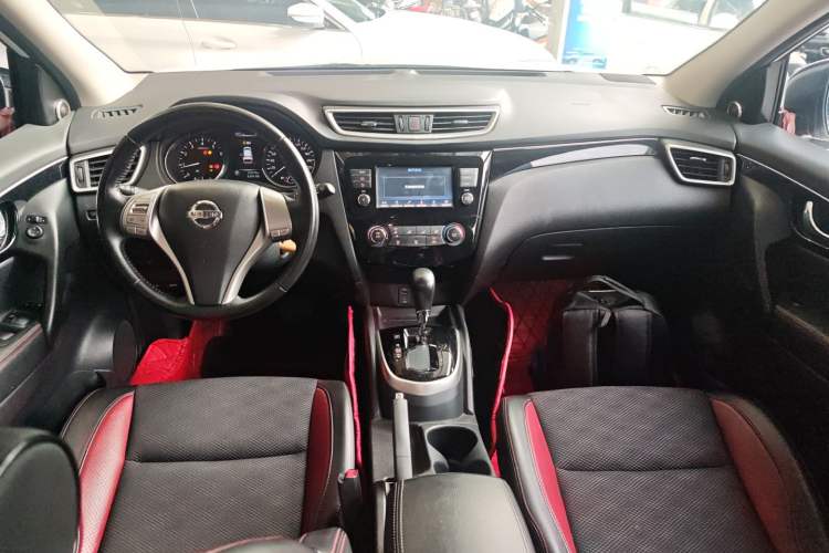 Used Nissan Qashqai 2017 2.0L CVT Smart Enjoyment Version China VI Standard Center Console