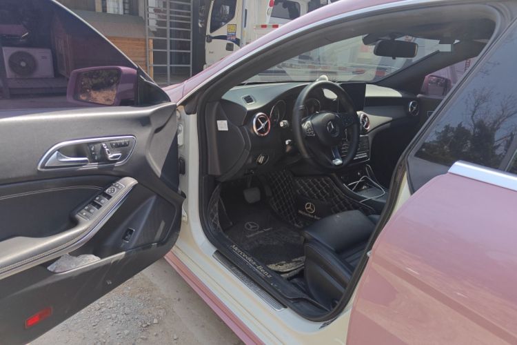 Used Mercedes-Benz CLA 2017 Facelifted CLA 200 Stylish Edition Driver Seat