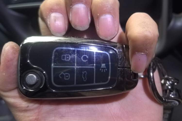 Used Buick LaCrosse 2013 2.4L SIDI Elite Comfort Version Vehicle Key