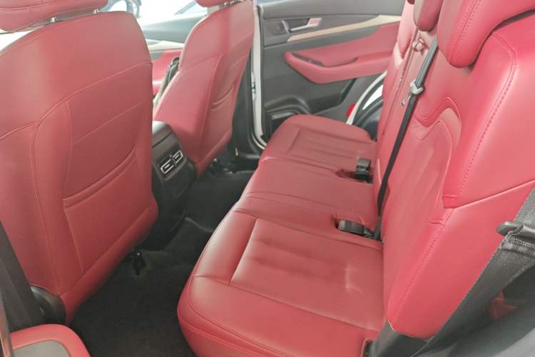 Used JETOUR X70 2023 1.5T DCT Overpass PRO+ Edition 7 Seats
