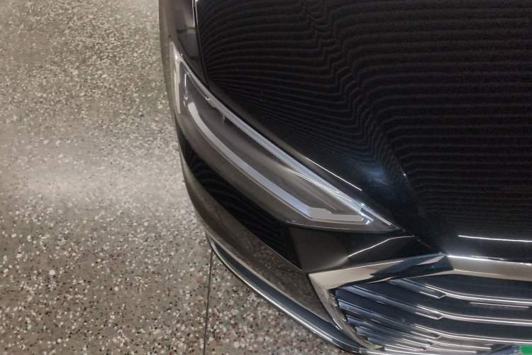 Used Audi A8 2018 A8L 55 TFSI quattro Launch Edition Elite Model Right Front Headlight