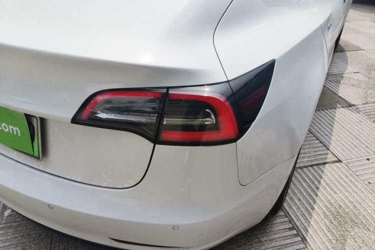 Used Tesla Model 3 2019 Long-Range Rear-Wheel-Drive Version
