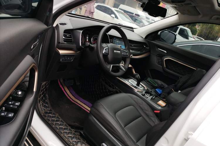 Used Haval H6 2021 1.5 GDIT Automatic Champion Edition Driver Seat