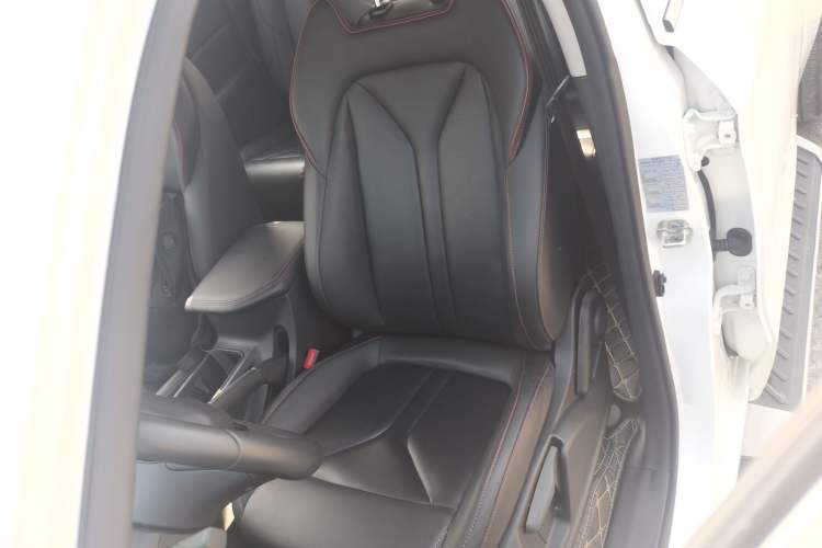 Used Changan Lantop 2023 2.0T Manual 4x4 Diesel Flagship Long-Box Version