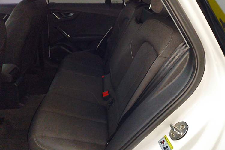 Used Audi Q2L 2018 35 TFSI Launch Exclusive Edition China V Left Rear Seat