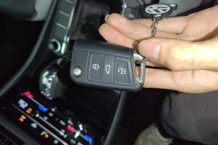 Used Volkswagen Bora 2023 300TSI DSG Prestige Edition Vehicle Key