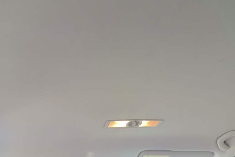 Used Volkswagen Gran Lavida 2015 1.6L Automatic Fashion Edition