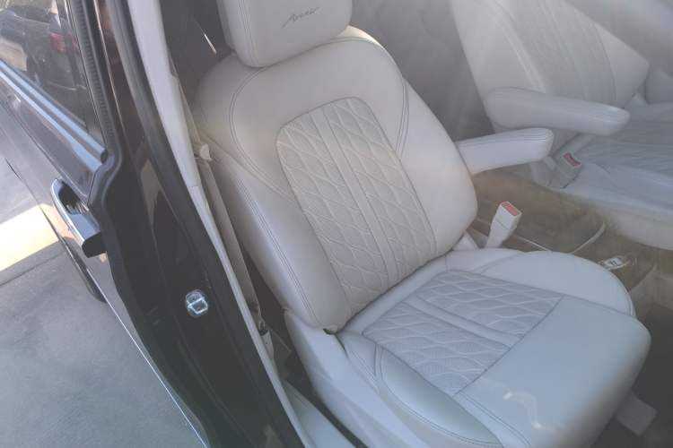 Used Buick GL8 2021 Avenir Aivia Six-Seat Luxury Edition