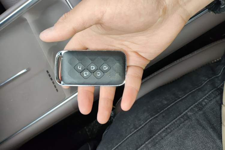 Used Wuling Wuling Starlight 730 2025 Model Plug-in Hybrid 125km Luxury Edition