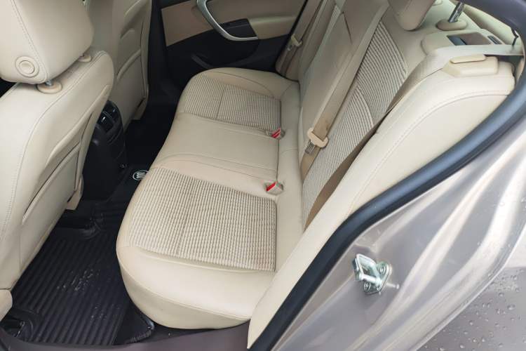 Used Buick Regal 2014 2.0L Leading Fashion Edition Left Rear Seat