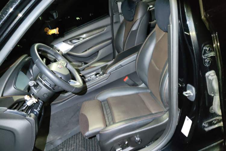 Used Cadillac CT5 2023 28T Platinum Edition