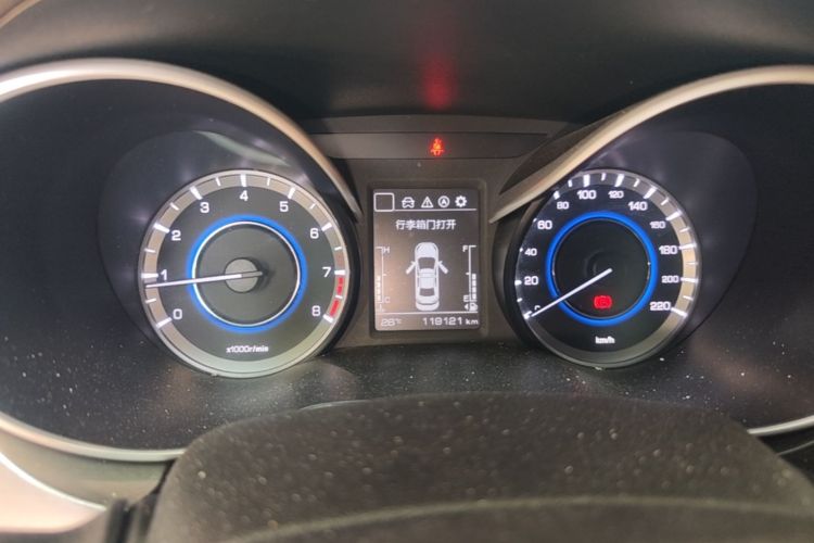 Used CHANGAN Eado 2019 High-Energy Edition 1.6L GDI Manual Pioneer Model China VI Standard
