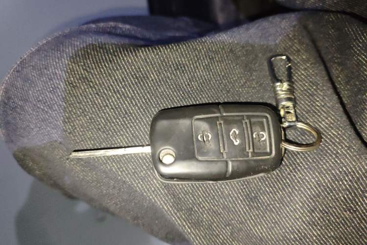 Used Volkswagen Lavida 2011 1.6L Automatic PinYou Edition Vehicle Key