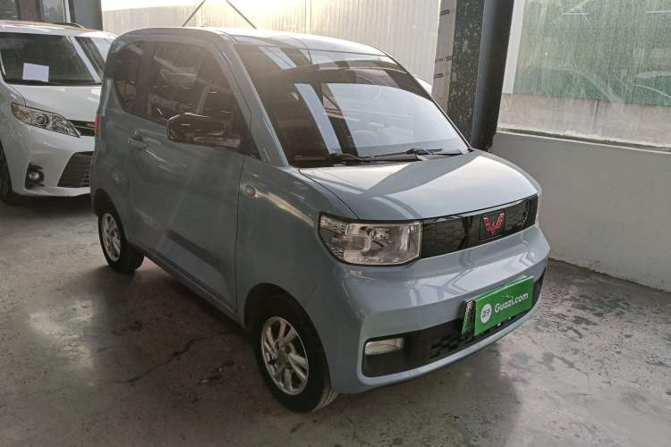 Used Wuling Hongguang MINIEV 2020 Freedom Version Lithium Iron Phosphate Front Right 45 Deg