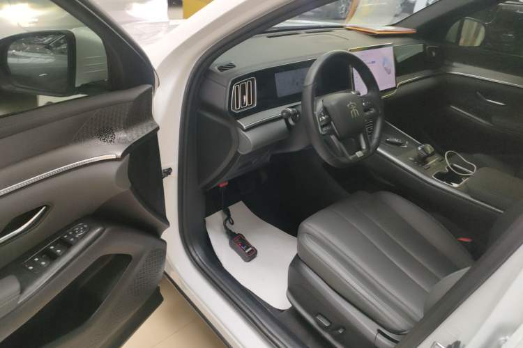 Used BYD Song Pro New Energy 2025 2nd Generation Intelligent Driving Version DM-i 75KM Leading Edition
