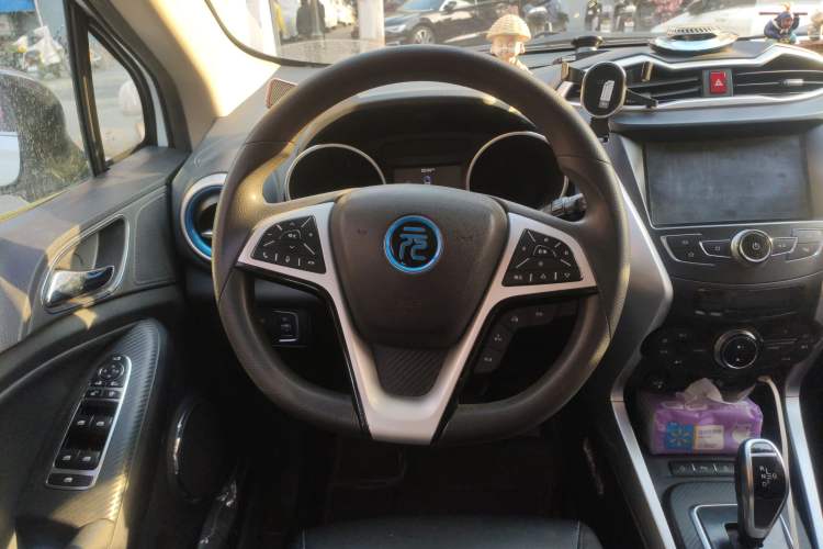 Used BYD Yuan New Energy 2018 EV360 Smart Connected Cool Model Steering Wheel