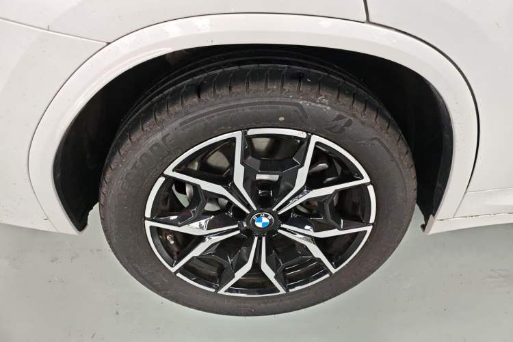 Used BMW X3 2023 xDrive25i M Sport Package Right Rear Wheel Hub