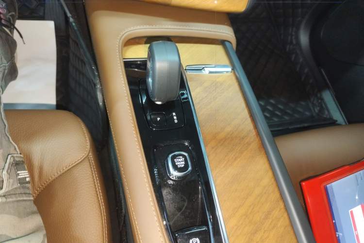 Used Volvo XC90 2024 B5 SmartDrive Luxury Edition 7-Seater
