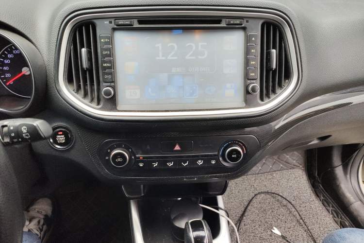 Used Kia KX3 2015 1.6L Automatic Two-Wheel Drive DLX
