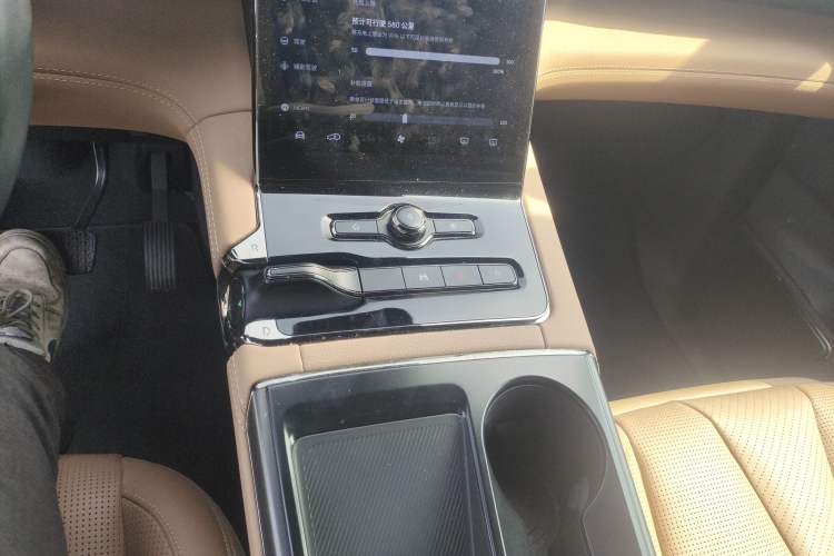 Used Nio ES8 2020 580 km Range Six-Seater Version Gear Lever