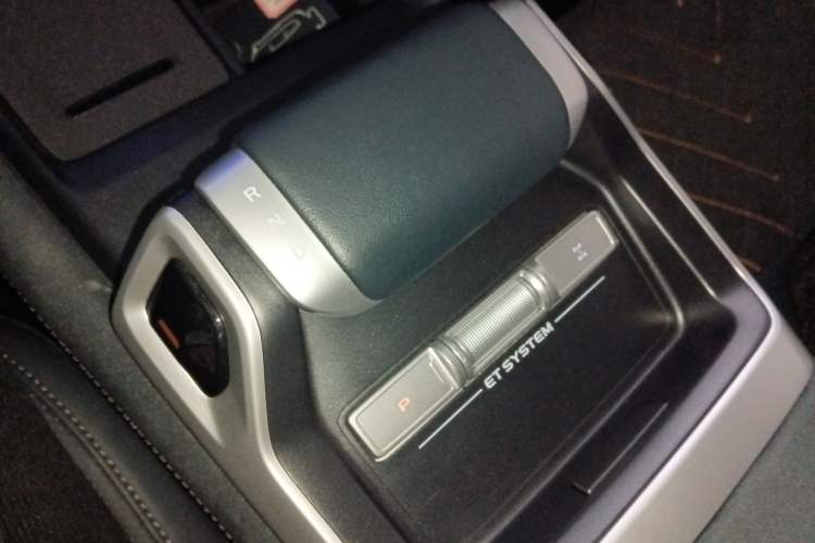 Used Deepal G318 2024 Four-Wheel-Drive Air Suspension Model