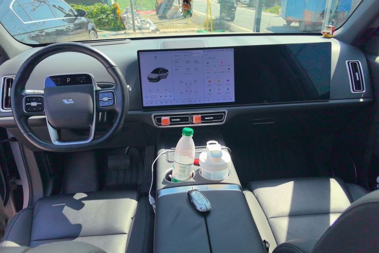 Used Li Auto L6 2024 Pro Model Center Console