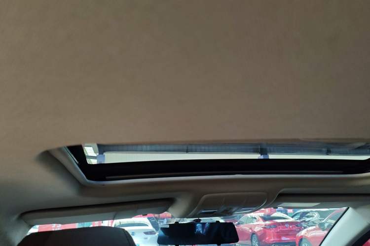 Used Mazda 3 Axela 2019 Cloud-Controlled Sedan 1.5L Automatic Luxury Model China VI Standard Headliner