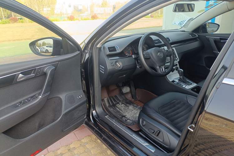 Used Volkswagen Magotan 2015 Revised Version 2.0 TSI Luxury Edition Driver Seat