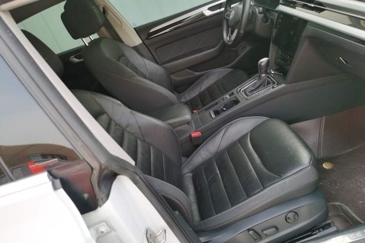 Used Volkswagen FAW-Volkswagen CC 2021 380TSI Striking Edition
