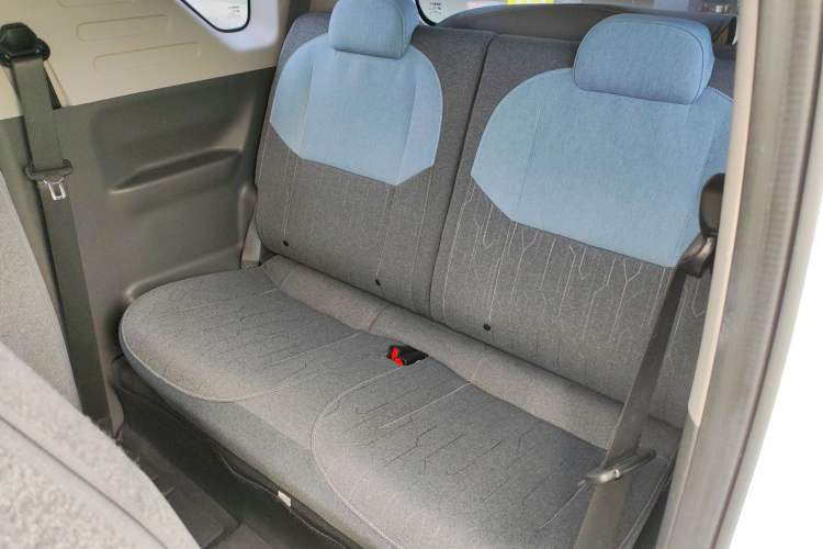 Used Geely Galaxy Panda 2023 Panda Mini 200km Endurance Bear Left Rear Seat