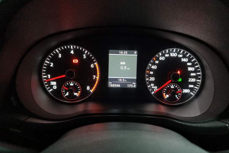 Used Volkswagen Passat 2013 1.8TSI DSG Prestige Edition Instrument Cluster