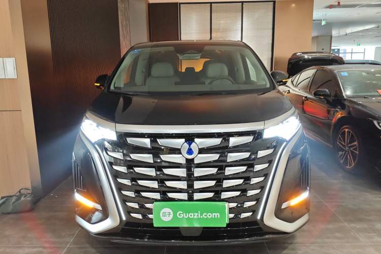 Used Denza D9 2022 DM-i 970 Four-Wheel Drive Flagship Model