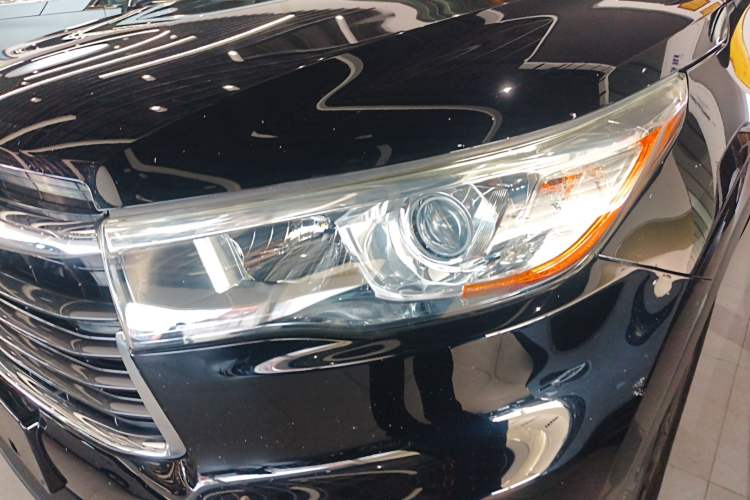 Used Toyota Highlander 2015 2.0T Two-Wheel Drive Elite Edition 7 Seats