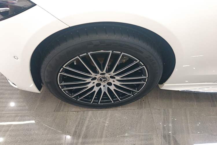 Used Mercedes-Benz C-Class 2023 Restyled C 260 L Sport Edition Exterior 4