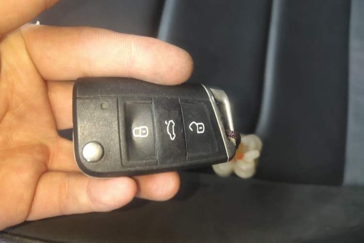 Used Volkswagen Tiguan L 2019 330TSI Automatic Two-Wheel Drive Smart Luxury Version China VI Standard