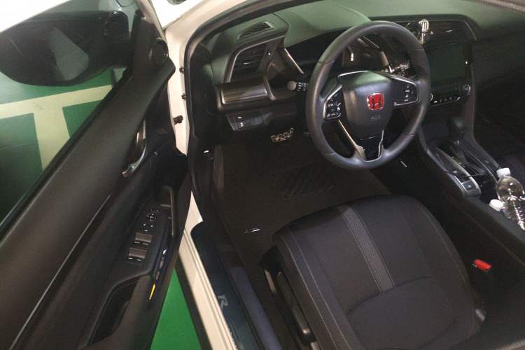 Used Honda Civic 2021 HATCHBACK 220TURBO CVT Trendy Cool Edition