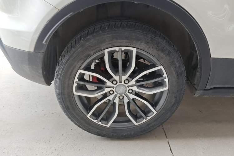 Used Land X7 2018 Geely Xingyue 1.5T Panoramic Supreme Model Right Rear Wheel Hub