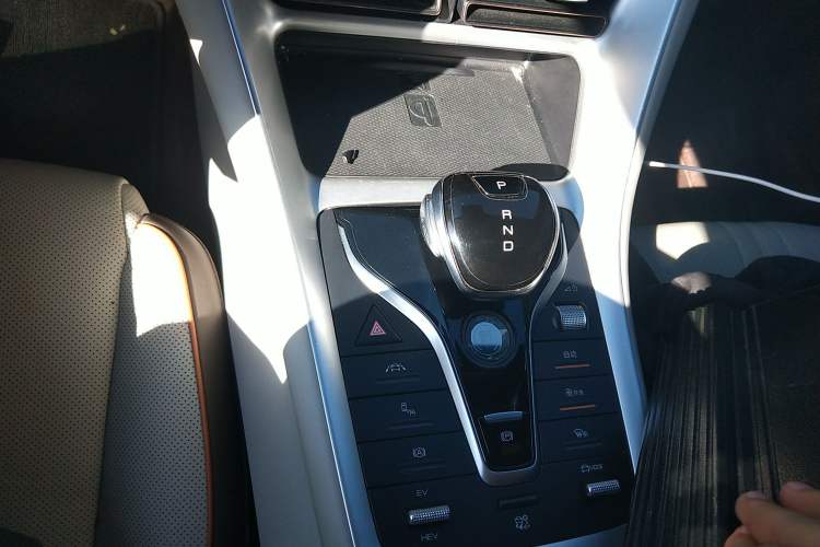 Used BYD Song Pro New Energy 2022 DM-i 110km Flagship Pro Model Gear Lever