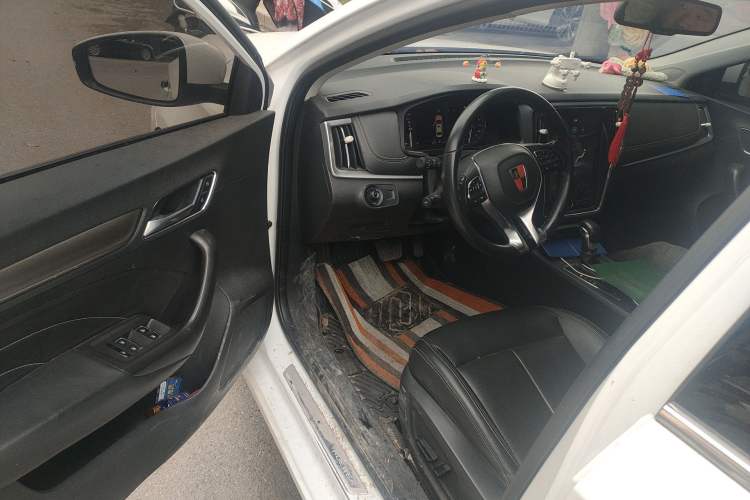 Used Roewe i6 2017 20T Automatic Internet ZhiZun Edition