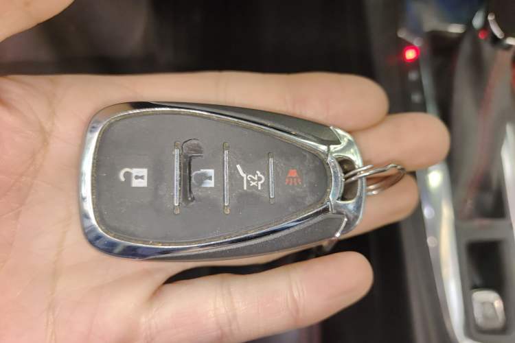 Used Chevrolet Equinox 2018 Redline 550T Automatic All-Wheel-Drive RS Edition
